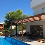 Pine Tree Villa Pakoštane