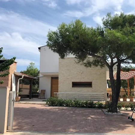 Villa Pine Tree Pakoštane