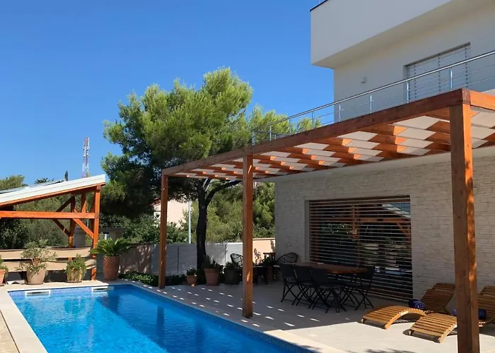 Pine Tree Villa Pakoštane